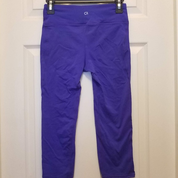 Gap Crop Capris - Picture 2 of 5